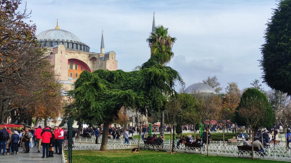 Новый сбор на отдых в Турции: заплатят ли его те, кто сбежал от СВО и мобилизации