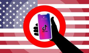 Сенат США одобрил запрет на TikTok. Почему страна борется с популярной соцсетью?