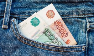 Не гол как сокол: россиянам-должникам напомнили, какую сумму им оставят на жизнь в 2023 году