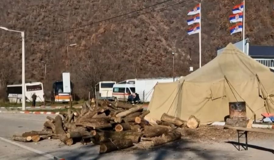 Конфликт Сербии и Косово обостряется