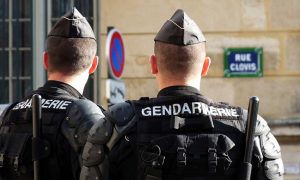 Двое человек погибли и четверо ранены в результате стрельбы в Париже