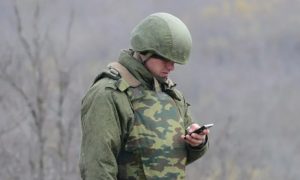 На казармы в Макеевке HIMARS могли навести по мобильникам военнослужащих