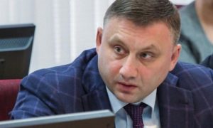 Обвиняемого в мошенничестве бывшего зампреда правительства Ставрополья Петрашова отправили из СИЗО домой