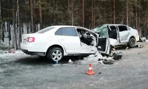 Пять человек погибли в страшной аварии на уральской трассе