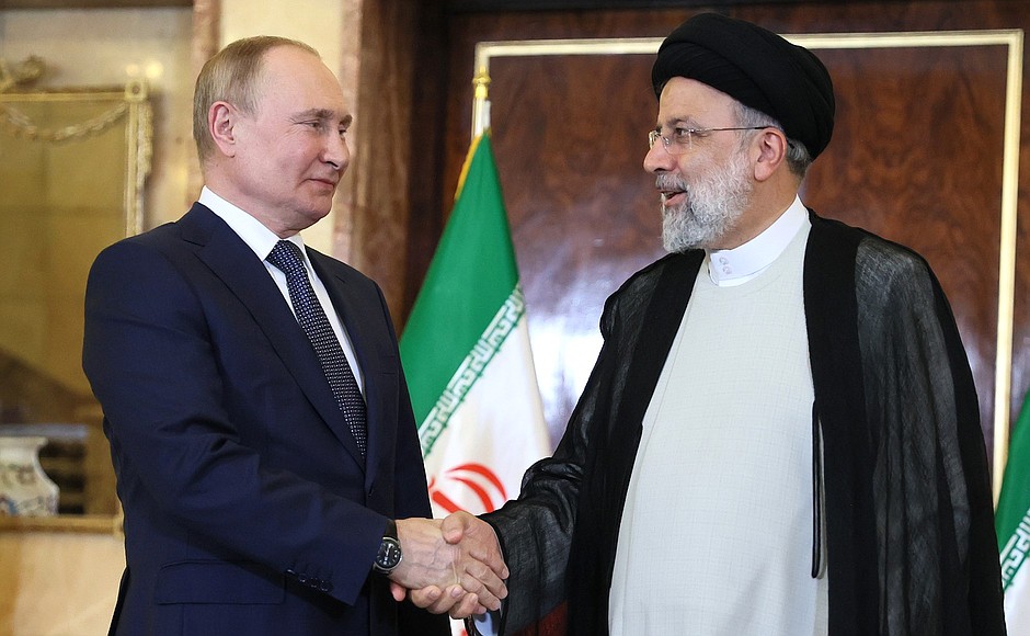 Дружба дружбой, но все равно врозь: Иран отказался признавать Крым и Донбасс российскими 
