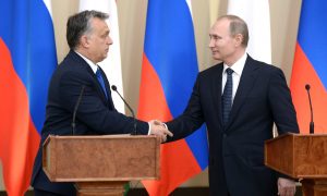 Сийярто назвал реакцию премьера Эстонии лицемерием на встречу Орбана и Путина