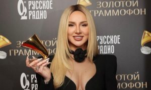 «Да она беременная!»: Анна Asti появилась на концерте с округлившимся животом