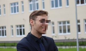 В Петербурге у школьного педагога нашли на рабочем компьютере  порно с учениками