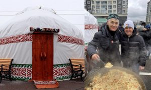 Казахи откроют в украинских городах «Юрты Несокрушимости» - первый «пункт» уже появился в Буче