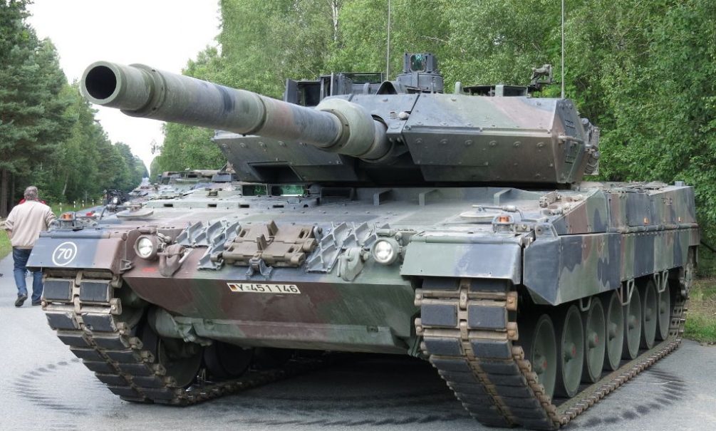 Украинский генерал назвал сроки нападения на Крым после получения «Леопардов» 
