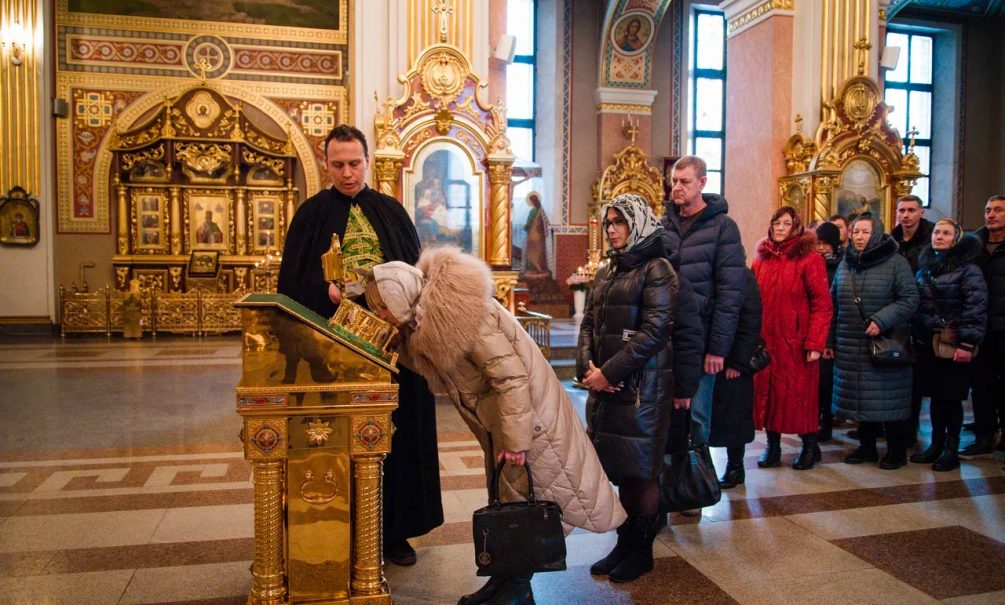 Мир в Донбассе: святой Сергий Радонежский явил чудо во время Крёстного хода 