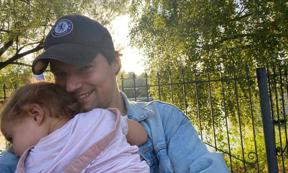 Как выглядит дочь Данилы Козловского: актер поздравил ее с 3-летием и показал редкие фото 