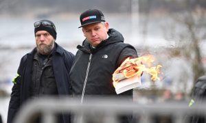 Финляндия обвинила Россию в причастности к сожжению Корана шведскими радикалами