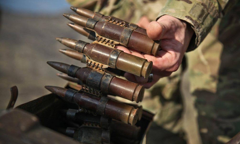 Западное оружие из Украины через черный рынок расползается по миру. И это очень опасно 
