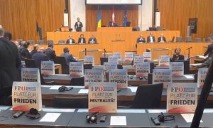 «Распространяет украинскую пропаганду»: австрийские депутаты демонстративно вышли из зала во время выступления Зеленского