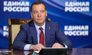 «Свинский Бандера-рейх»: Медведев придумал новое название для Украины