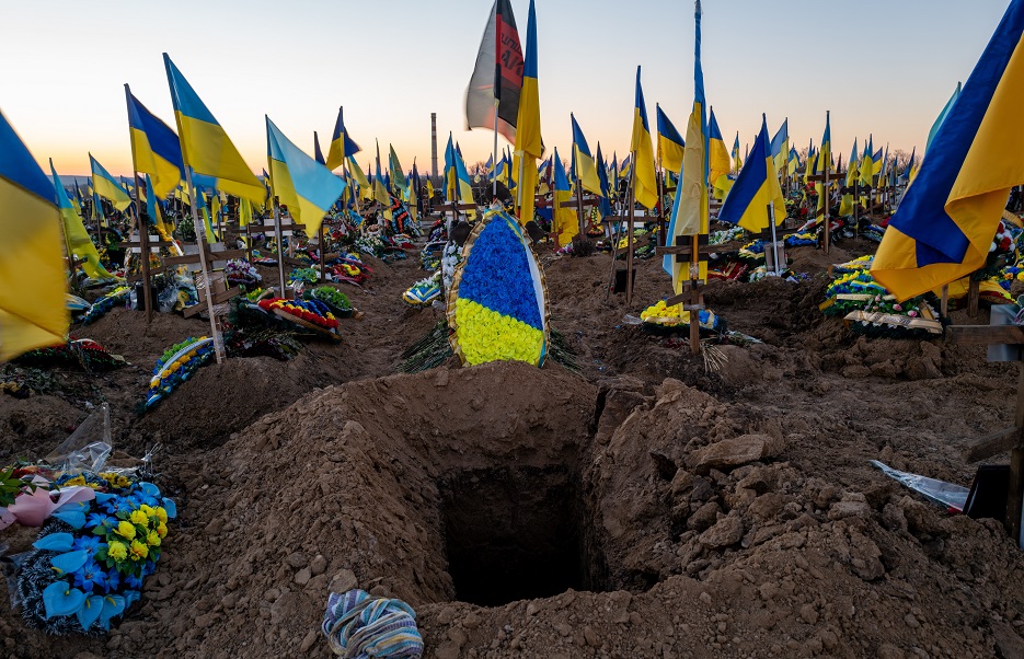 BFM TV: кладбища раскрыли секрет Киева — Украина потеряла десятки тысяч солдат