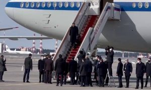 Председатель КНР Си Цзиньпин прилетел в Москву и сделал первые заявления