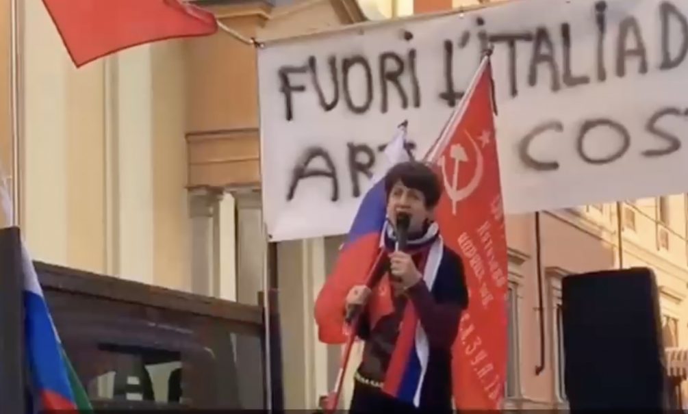 В Италии снова проходят массовые митинги в поддержку России