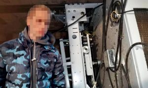 500 килограммов смерти: в Самаре на 22-летнего ремонтника рухнул лифт