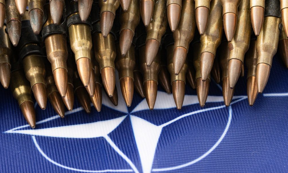 Журналист Херш раскрыл схему утечки западного оружия из Украины 