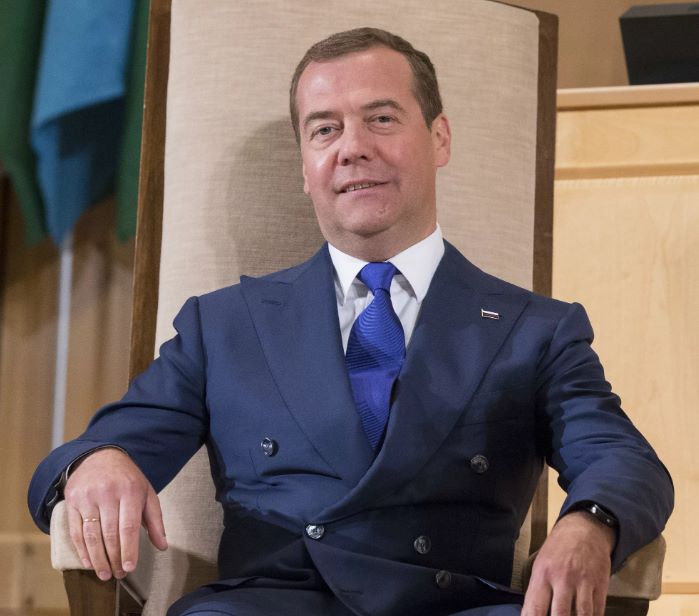 Готовьтесь к нашему параду в Берлине: Медведев ответил одобрившему диверсии в РФ министру обороны ФРГ