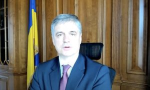 Украинский посол заявил о готовности сражаться до последнего человека. Его дети призывного возраста живут в ЕС