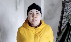 Беженка из Артемовска рассказала об издевательствах украинских солдат