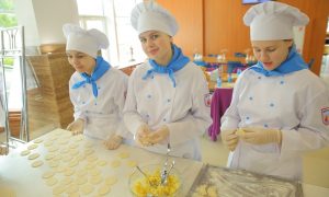 Профессия со вкусом: в «Артеке» можно попробовать себя в роли шеф-повара