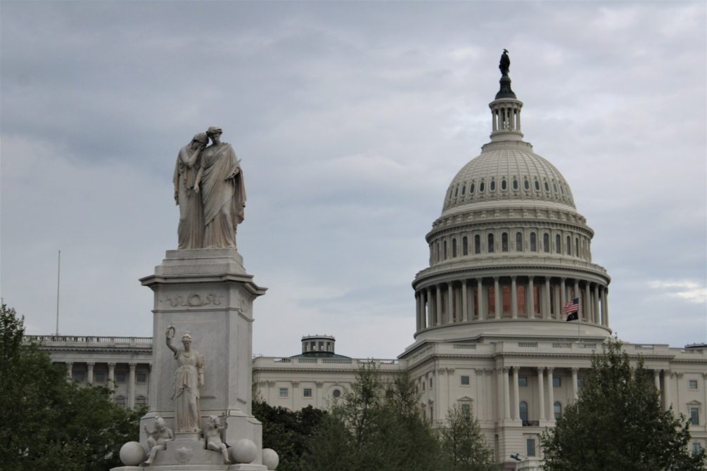 Гендерное безумие: в США создают приюты для детей, решивших сменить пол