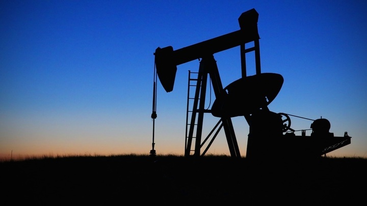 «Рынок отреагировал мгновенно»: экономист Разуваев объяснил, почему выросли цены на нефть