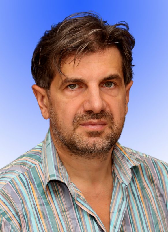 Доктор социологических наук Владимир Звоновский. Фото: официальный сайт Самарского государственного экономического университета