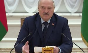 Лукашенко: Россия могла заключить невыгодный мирный договор с Украиной