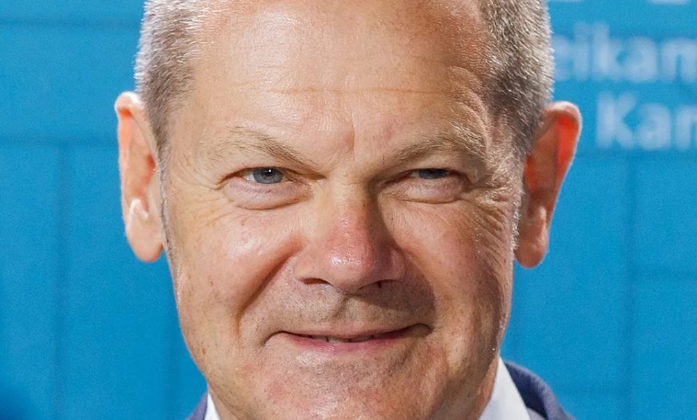 Шольца заподозрили в причастности к скандалу с жестоким обращением с детьми 