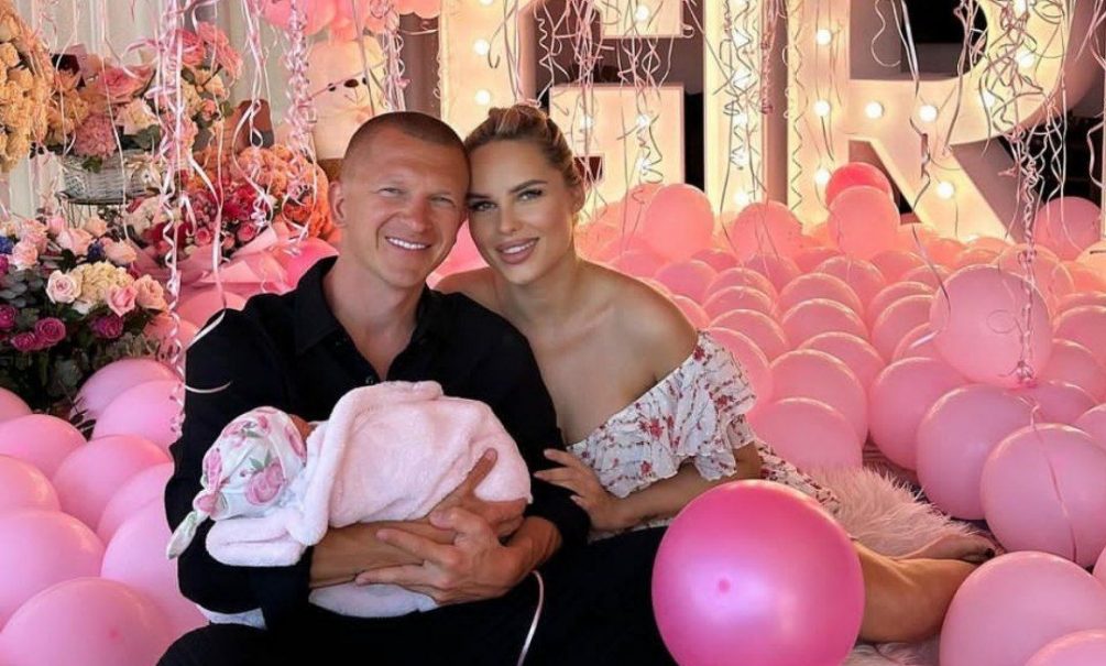 На премии RU.TV рассекретили имя младшей дочери певицы Ханны: «Вы мне все планы порушили!» 