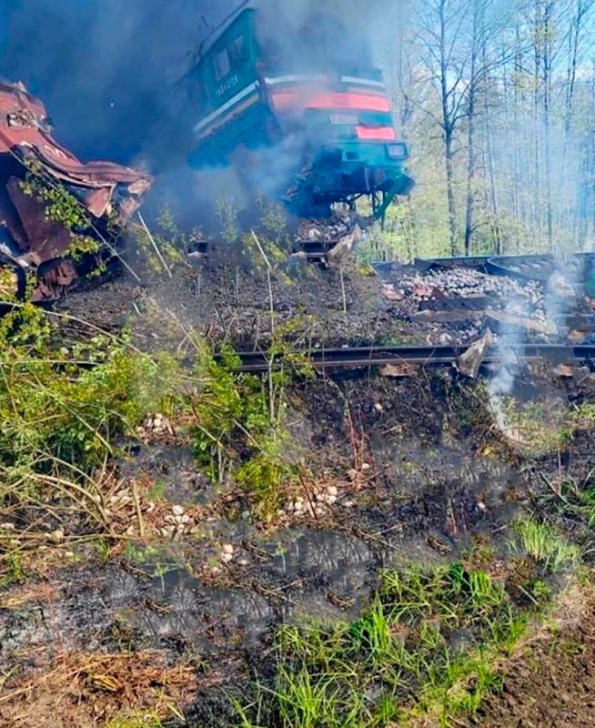 Сейчас движение на перегоне Унеча — Рассуха приостановлено
