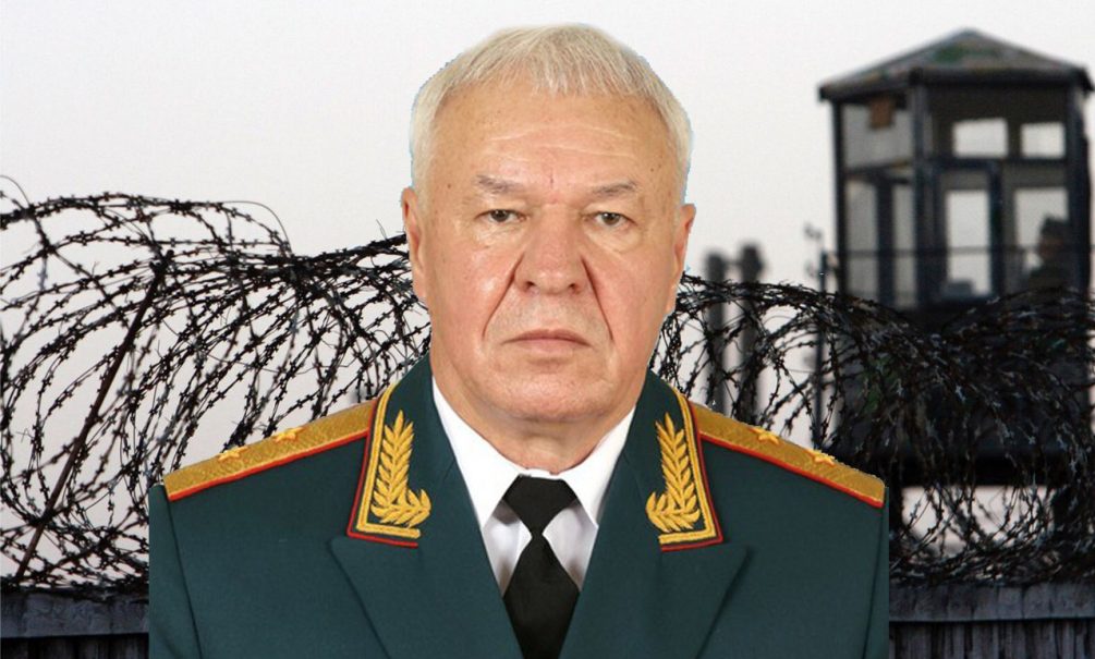 «От 10 до 15 лет тюрьмы»: генерал-лейтенант Соболев ответил солдатам, собравшимся уйти в ЧВК «Вагнер» 