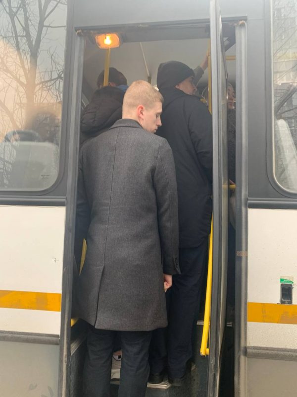 Жители города Мытищи просят власти построить им метро, они устали от переполненных автобусов и маршруток