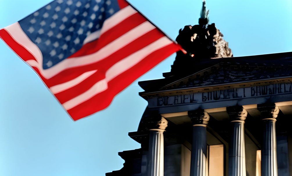 США победили фашизм во Второй мировой, а Хиросиму бомбила Москва: как в Америке переписывают историю 