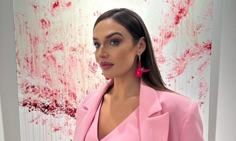 «Родители ждали этого момента 40 лет»: Алена Водонаева сменила свое имя в паспорте «Родители ждали этого момента 40 лет»: Алена Водонаева сменила свое имя в паспорте