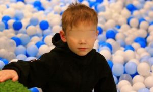 Пропавшего в Екатеринбурге шестилетнего  Далера Бобиева нашли мертвым: тело пролежало в сумке в гараже несколько месяцев