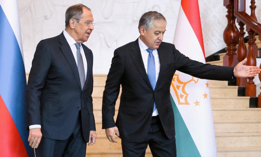 Таджикистан отказался вступать в ЕАЭС в ближайшее время 