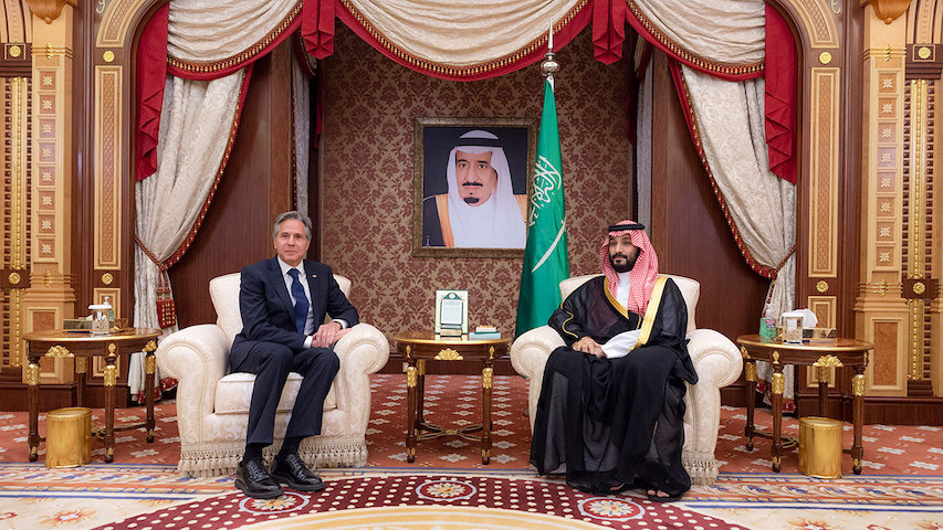 Ниже плинтуса: на встрече госсекретаря США с наследным принцем Саудовской Аравии 