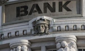 Массовый исход: в ближайшие годы Россию могут покинуть 50 банков
