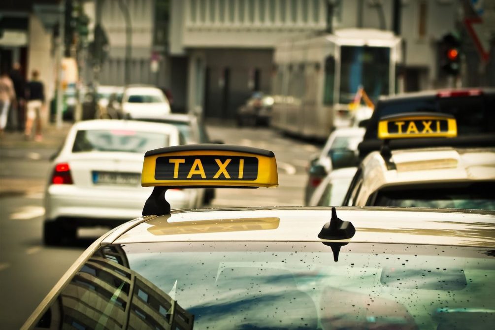 Всё ради безопасности: цены на такси в России могут вырасти в несколько раз