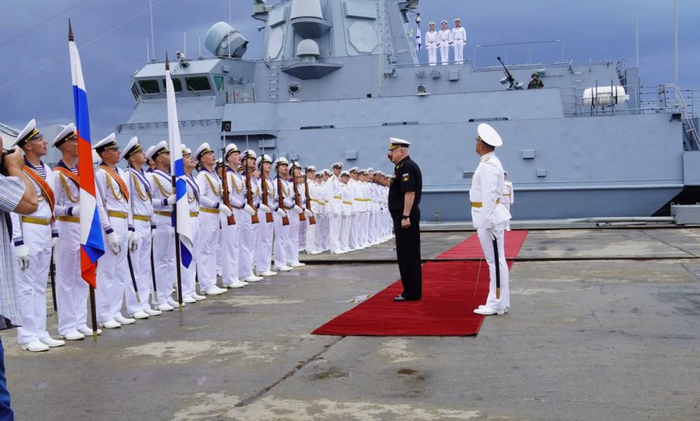 Черноморский флот принял на вооружение малый ракетный корабль «Циклон»