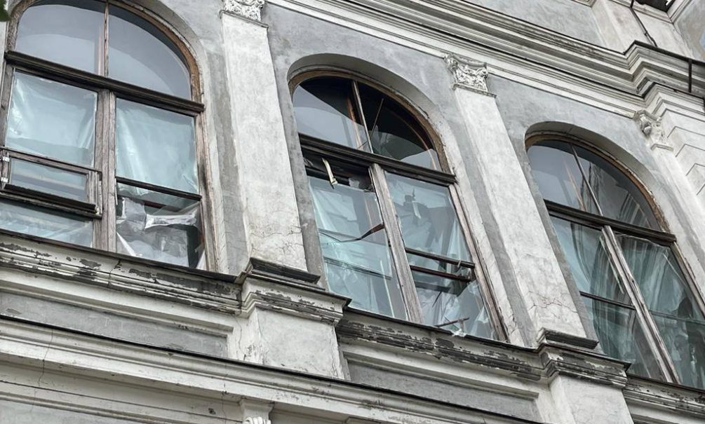 При взрыве в Одессе пострадало китайское консульство 