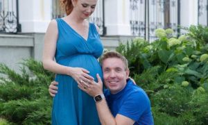 Экс-солистка «Тату» Лена Катина родила сына онкобольному мужу-миллионеру: первое фото новорожденного