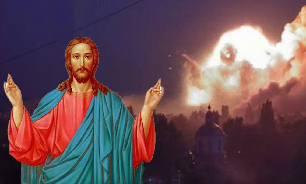 В Макеевке во время взрыва разглядели фигуру Христа Спасителя 