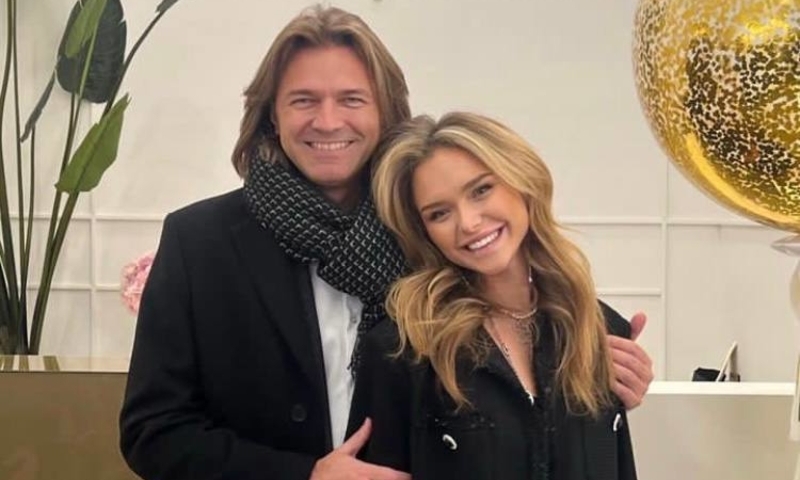 От предыдущего мужа? Дочь Дмитрия Маликова едва не записали на другого мужчину из-за печати в паспорте От предыдущего мужа? Дочь Дмитрия Маликова едва не записали на другого мужчину из-за печати в паспорте